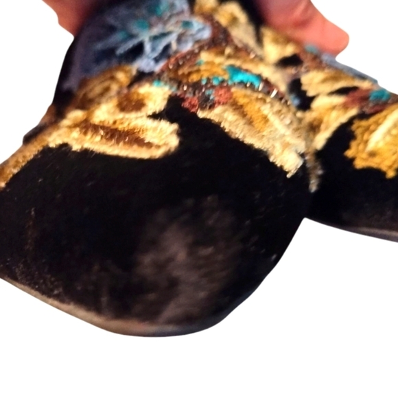 Jeffrey Campy Embroidered Claes Black Velvet - Picture 9 of 11